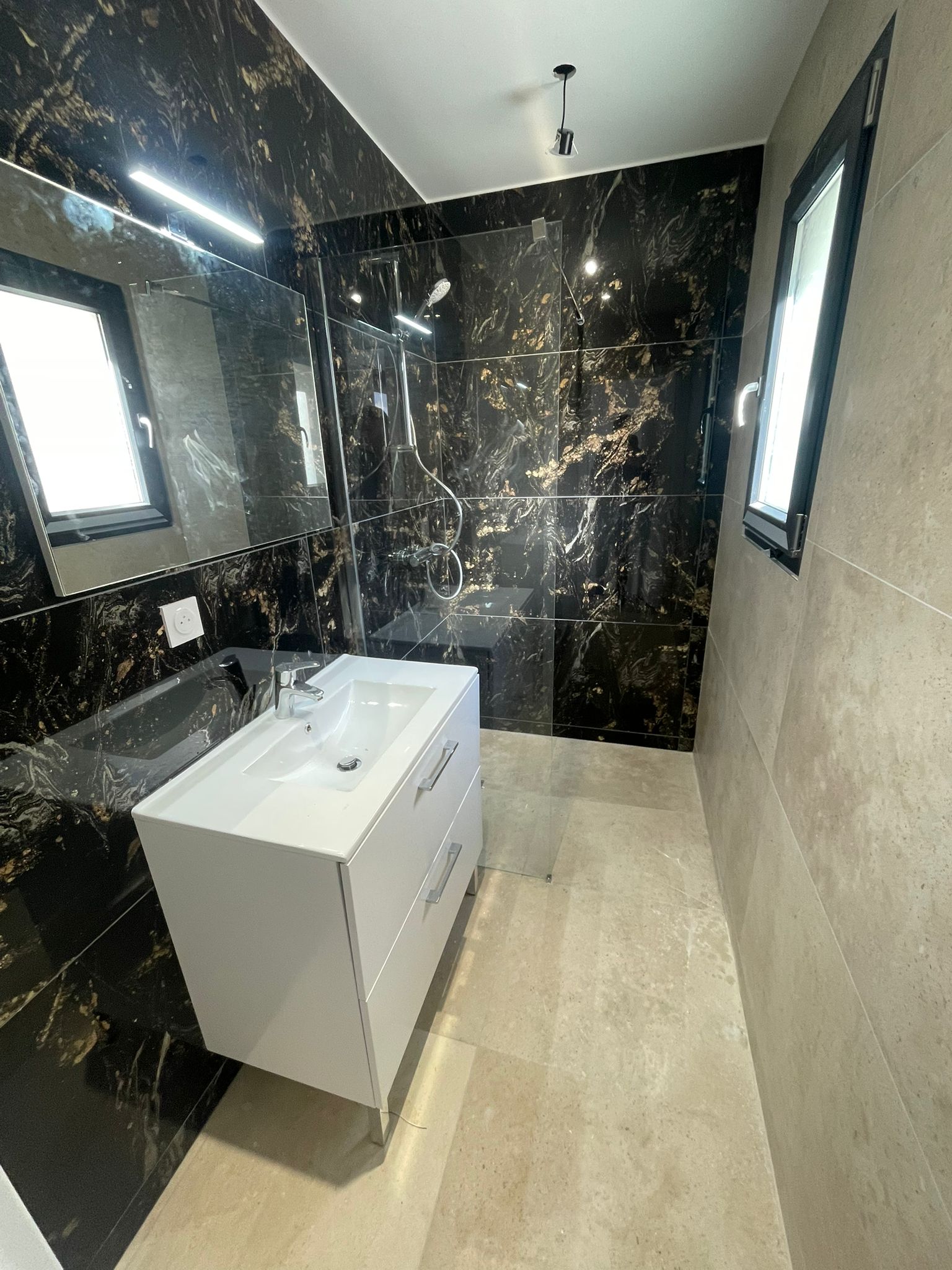 Quel carrelage choisir pour sa salle de bain à Chasse Sur Rhone